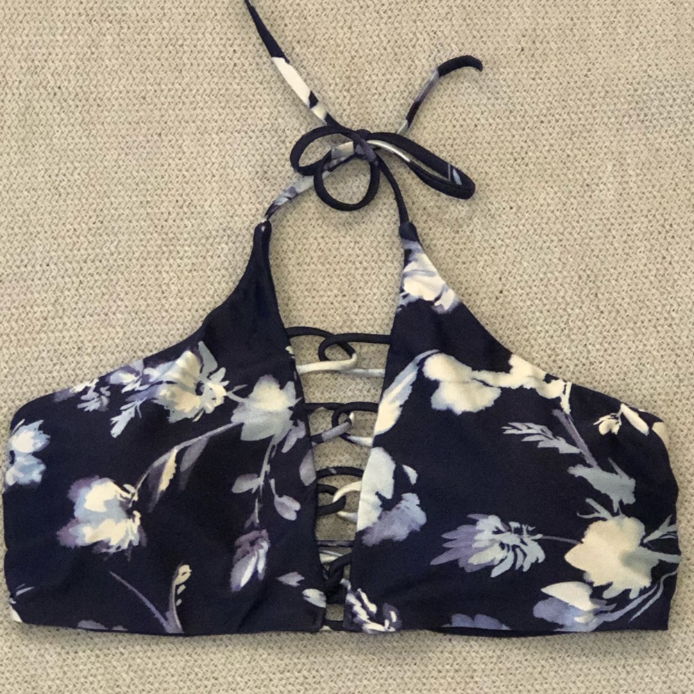 Athleta Aqualuxe bikini top